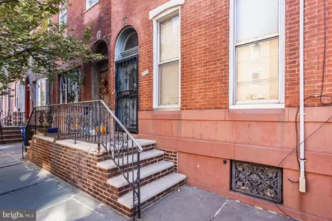 1323 S 6th St, Philadelphia, PA 19147