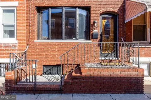 1151 Tree St, Philadelphia, PA 19148