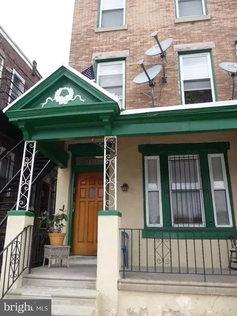 4325 Sansom St, Philadelphia, PA 19104
