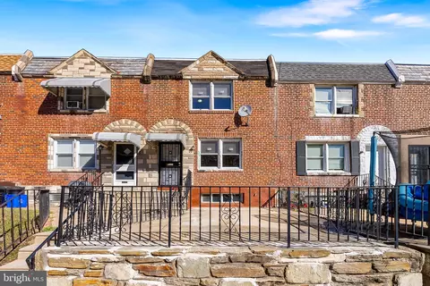 621 E Annsbury St, Philadelphia, PA 19120