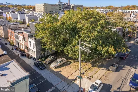 1456 N Hollywood St, Philadelphia, PA 19121