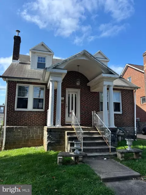 1916 Chandler St, Philadelphia, PA 19111