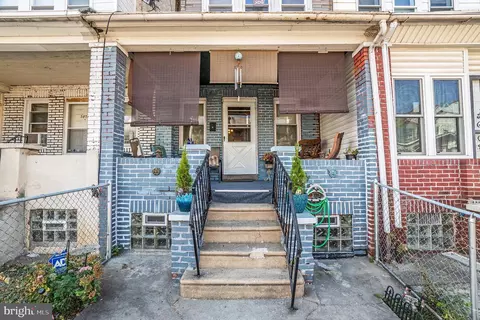 5860 N Marshall St, Philadelphia, PA 19120