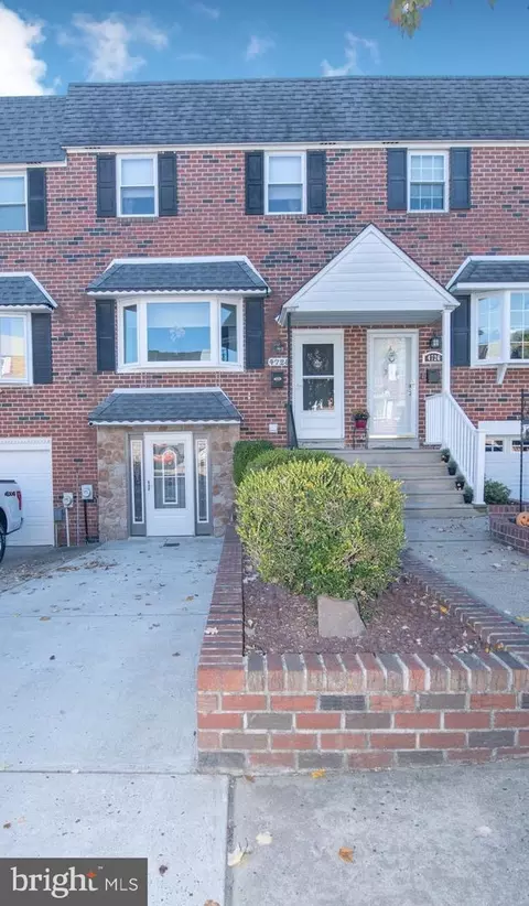 4728 Saint Denis Dr, Philadelphia, PA 19114