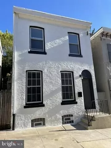 333 Carson St, Philadelphia, PA 19128