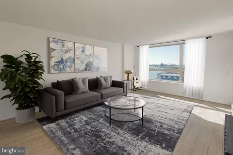 717 S Chris Columbus Blvd #1210, Philadelphia, PA 19147