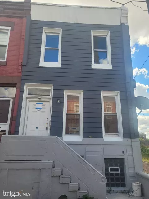 1242 W Huntingdon St, Philadelphia, PA 19133
