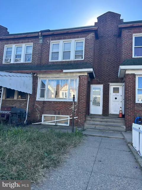 1434 Fanshawe St, Philadelphia, PA 19111