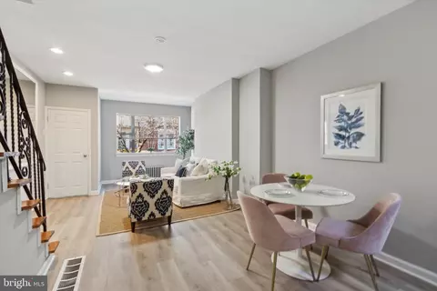 1621 S Franklin St, Philadelphia, PA 19148
