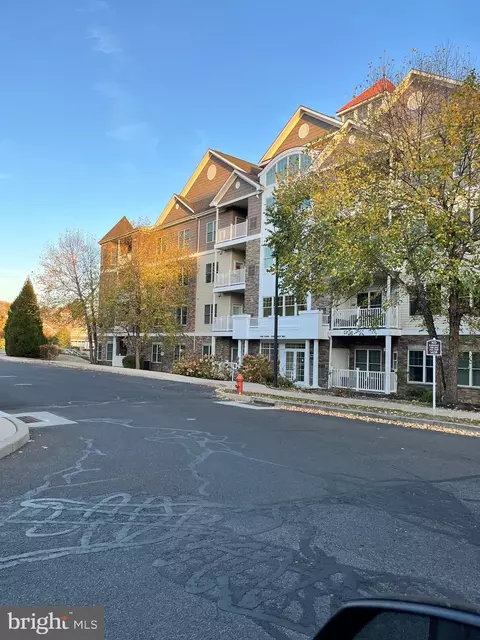 200 Ernest Way #233, Philadelphia, PA 19111