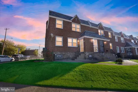 6037 N 17th St, Philadelphia, PA 19141