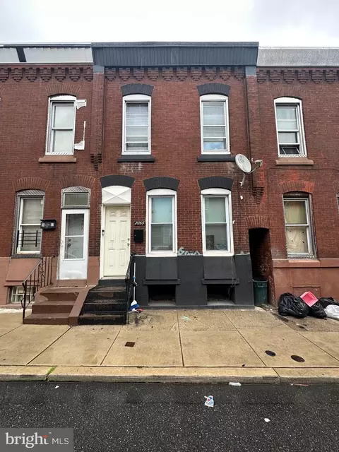 2055 E Stella St, Philadelphia, PA 19134