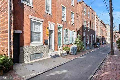 712 N Bodine St, Philadelphia, PA 19123