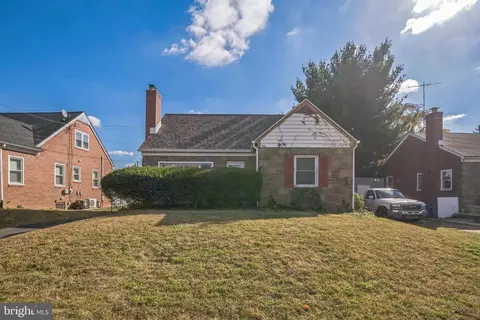1030 E Mount Pleasant Ave, Philadelphia, PA 19150