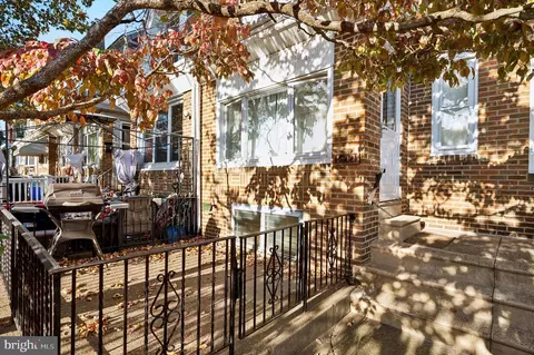 4221 Stirling St, Philadelphia, PA 19135