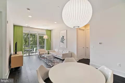 410 S Front St #208, Philadelphia, PA 19147