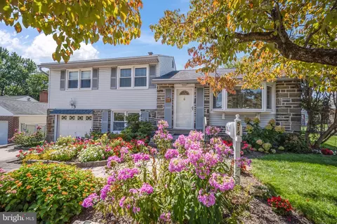 514 Rennard St, Philadelphia, PA 19116