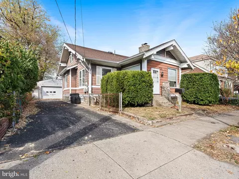 622 Summit Ave, Philadelphia, PA 19128