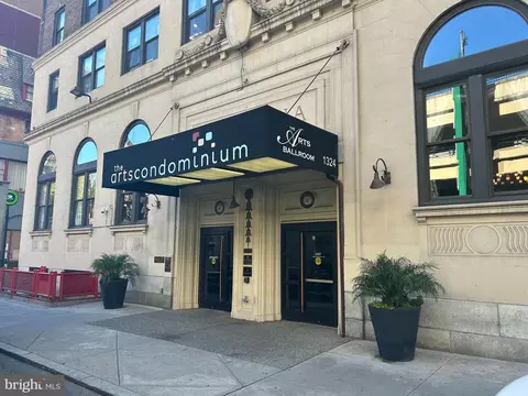 1324 Locust St #412, Philadelphia, PA 19107