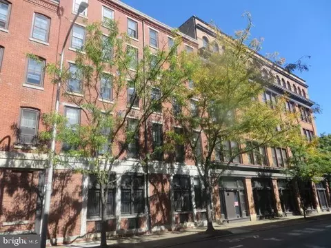 301 Race St #501, Philadelphia, PA 19106