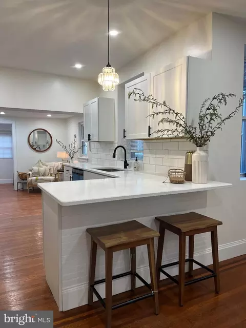 6041 Walnut St, Philadelphia, PA 19139