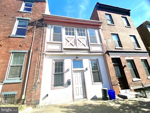 629 S 42nd St, Philadelphia, PA 19104