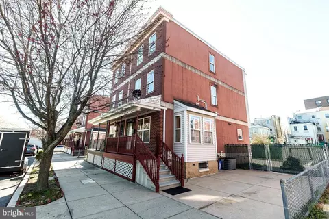 1626 N Franklin St, Philadelphia, PA 19122