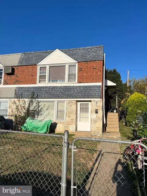 2631 Tremont St, Philadelphia, PA 19152
