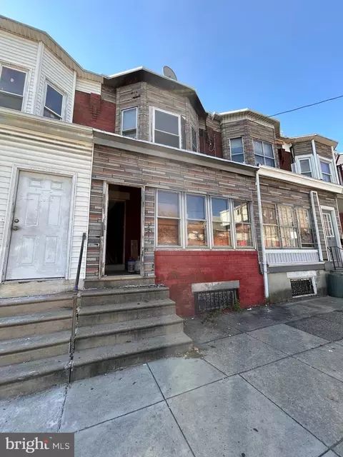 2216 S 67th St, Philadelphia, PA 19142