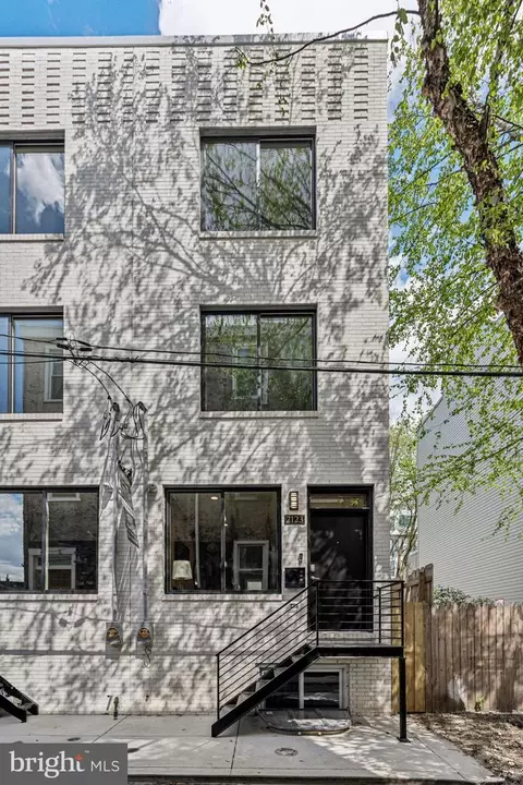 2121 E Dakota St, Philadelphia, PA 19125