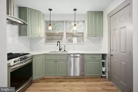 1720 S Taylor St, Philadelphia, PA 19145