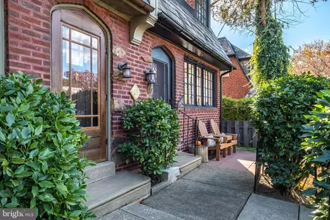 3448 W Penn St, Philadelphia, PA 19129