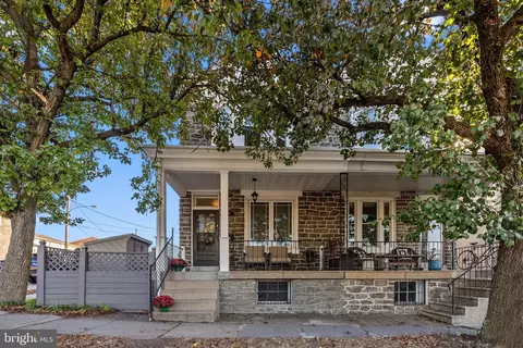 421 Righter St, Philadelphia, PA 19128
