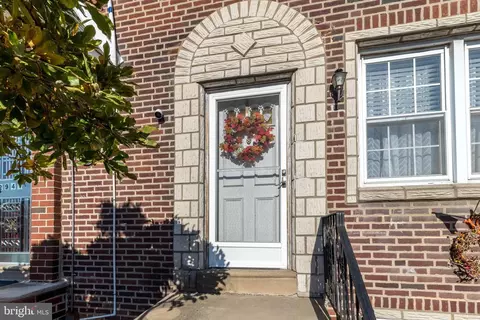 2943 Fanshawe St, Philadelphia, PA 19149
