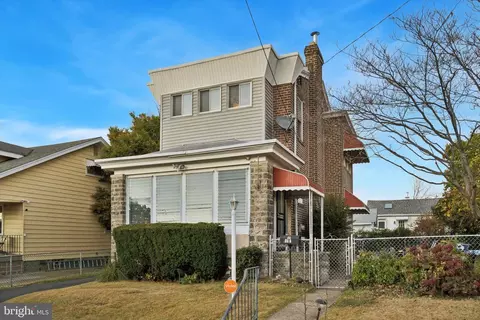 1725 Fuller St, Philadelphia, PA 19152