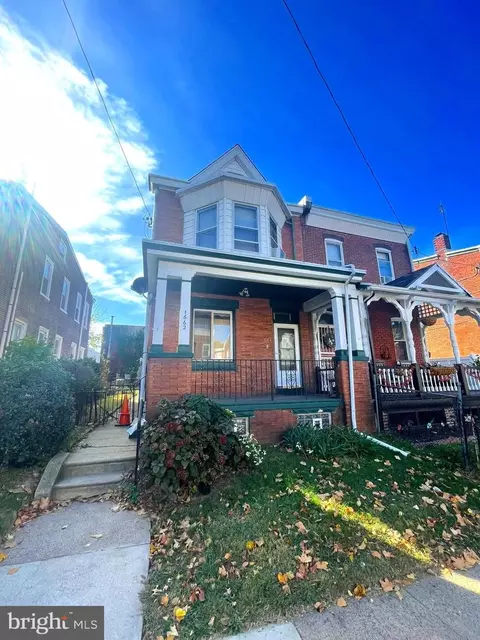 1662 Wakeling St, Philadelphia, PA 19124