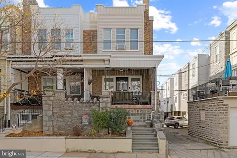890 N Beechwood St, Philadelphia, PA 19130