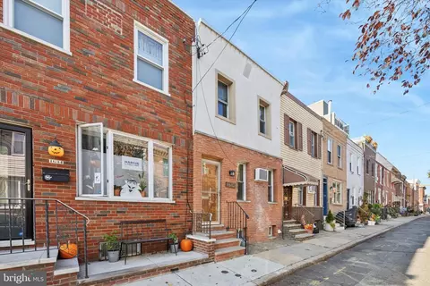 1632 S Iseminger St, Philadelphia, PA 19148
