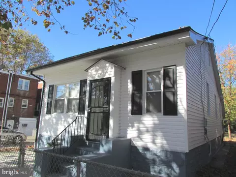 6014 Palmetto St, Philadelphia, PA 19111