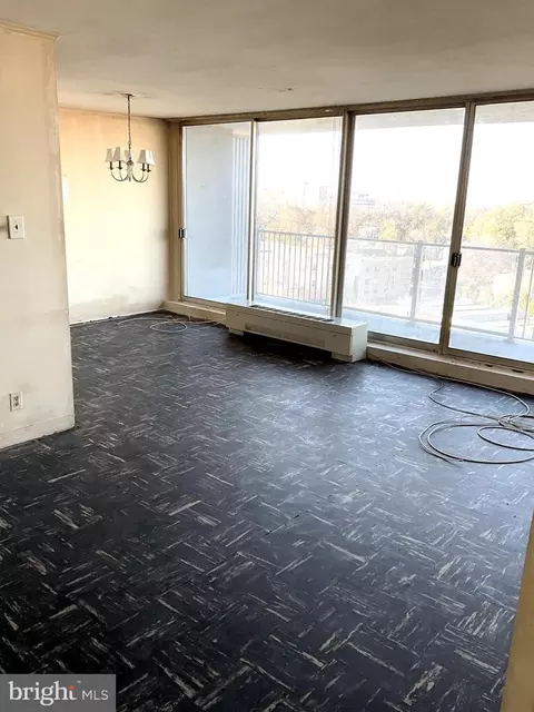 3900 Ford Rd #11R, Philadelphia, PA 19131