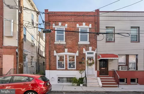 2109 S Mole St, Philadelphia, PA 19145
