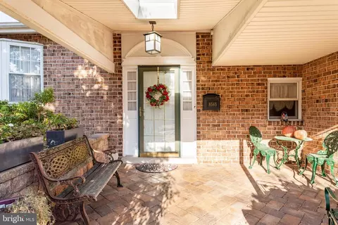 8565 Old Line Rd, Philadelphia, PA 19128