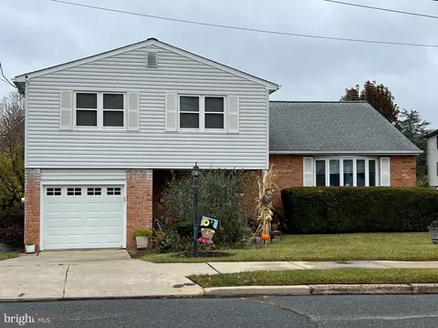 403 Kismet Rd, Philadelphia, PA 19115