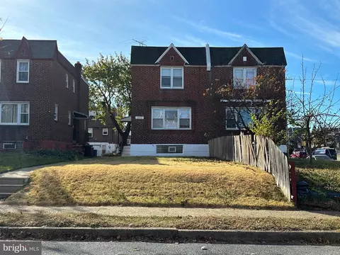 1202 Wellington St, Philadelphia, PA 19111