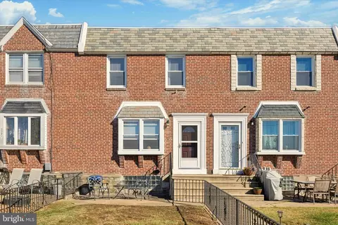 2243 Glenview St, Philadelphia, PA 19149