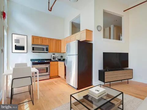 50 N 56 N Front St #108, Philadelphia, PA 19106