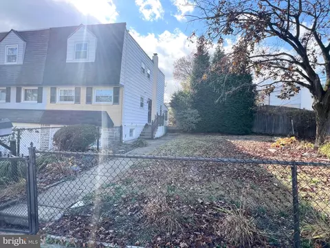2820 Michael Rd, Philadelphia, PA 19152