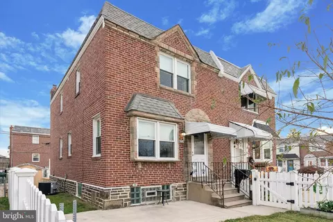 3425 Rhawn St, Philadelphia, PA 19136