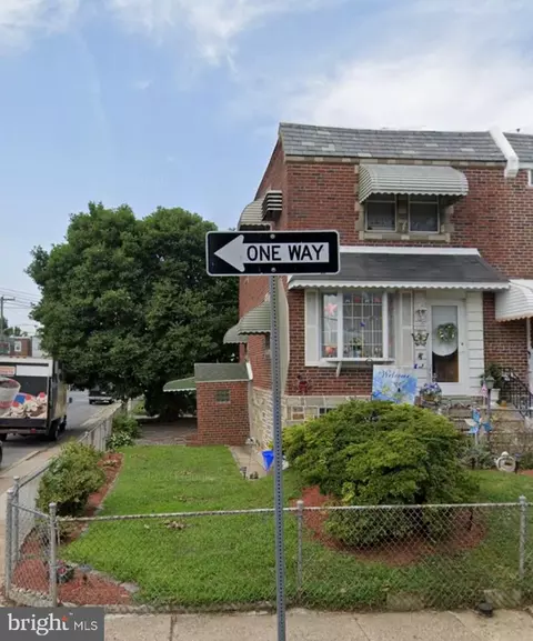 4560 Oakmont St, Philadelphia, PA 19136