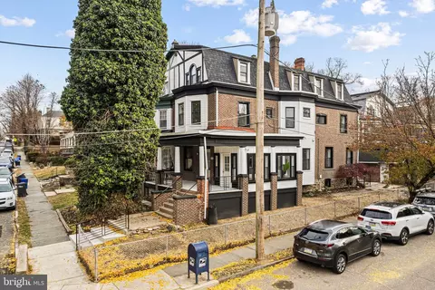 444 W Harvey St, Philadelphia, PA 19144